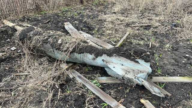 З’явилися фото плануючої авіабомби ФАБ-500, зроблені біля Донецька