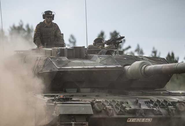 Канада відправила до Європи ще одну партію танків Leopard 2 для України