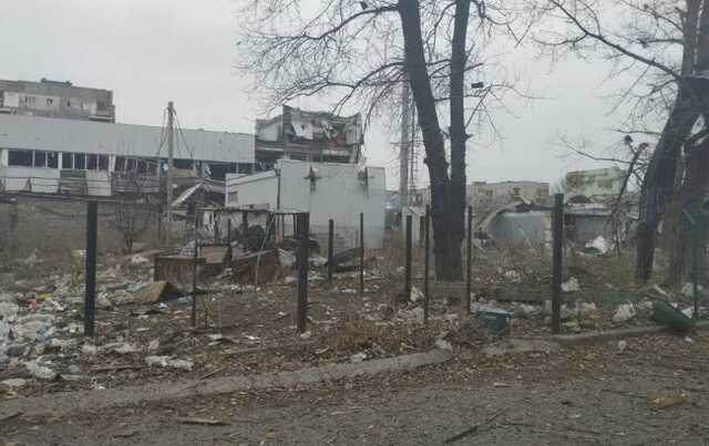 Війська РФ цілий день обстрілюють Авдіївку, є постраждалий