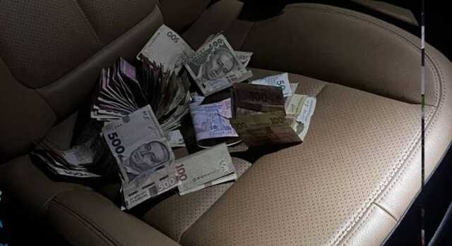 На Львовской таможне требовали деньги у руководителя благотворительного фонда