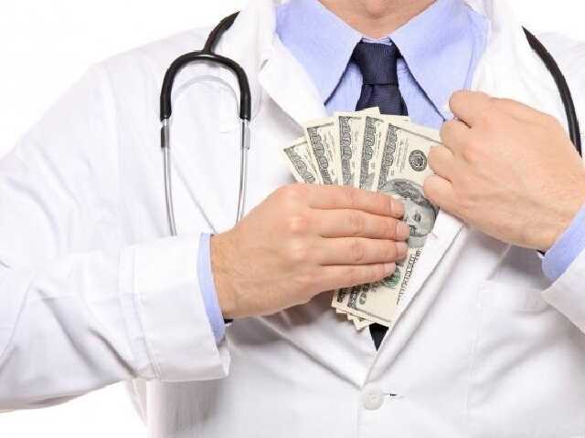 У Львові лікаря засудили за зловживання впливом