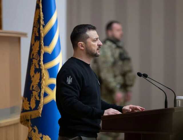 "Б’ються з ворогом у найгарячіших точках": Зеленський вручив нагороди працівникам СБУ