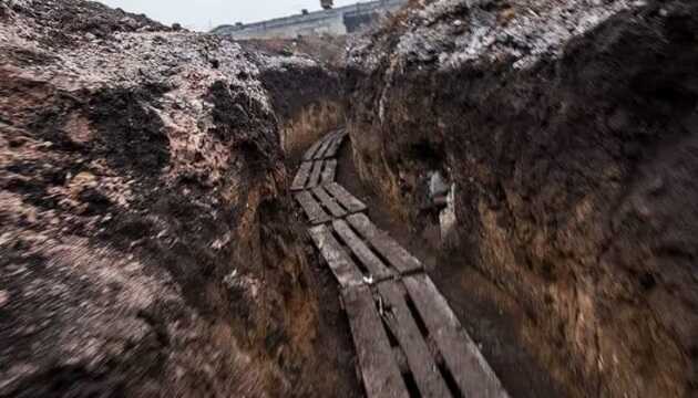 Військовий показав, як виглядає туалет в окопах: "Більше такого екстриму не хочу"