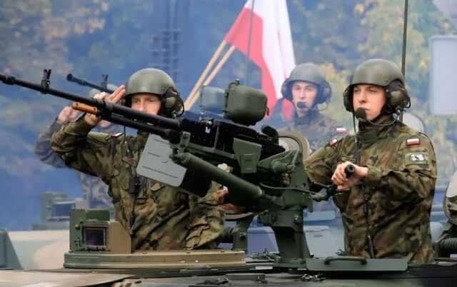 Польща планує створити найпотужнішу та найчисленнішу армію в Європі, — Міноборони
