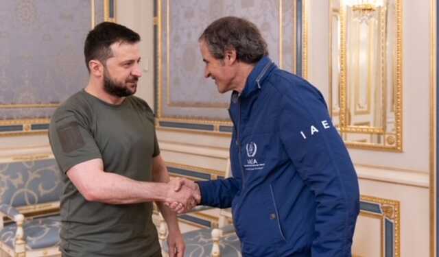 Зеленський обговорив захист ДніпроГЕС та ситуацію на Запорізькій АЕС із главою МАГАТЕ