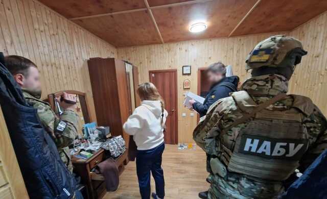 Заступнику торгового дому НААН висунули підозру у привласненні 28,5 млн гривень