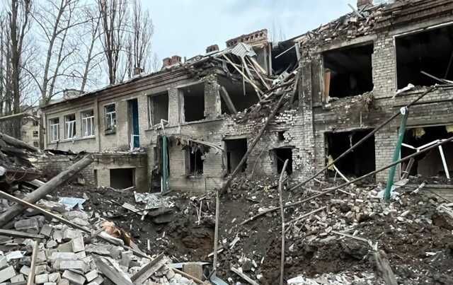 Россияне нанесли авиаудар по Авдеевке: попали ракетой по детсаду