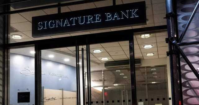 볺   Signature Bank      - Bloomberg