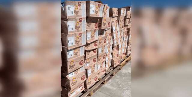 На Київщині потерпілим від російських обстрілів роздають чіпси та "Пепсі"