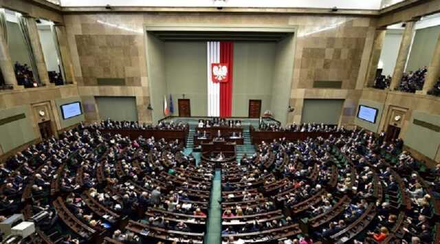 Сенат Польщі засудив викрадення українських дітей Росією