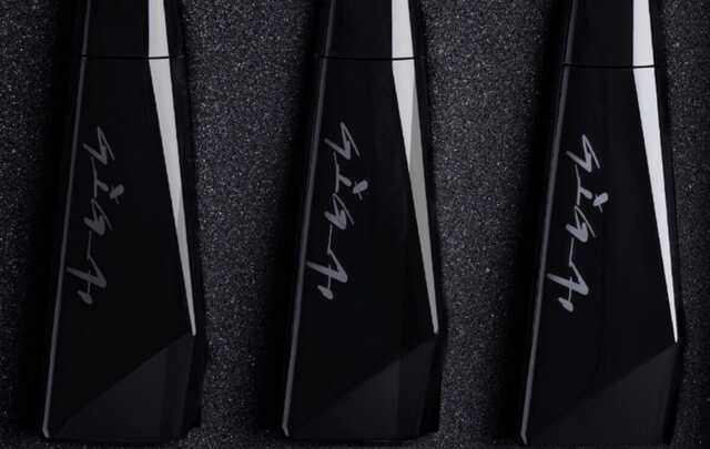 Tesla почала продавати пиво з пляшкою у стилі Cybertruсk