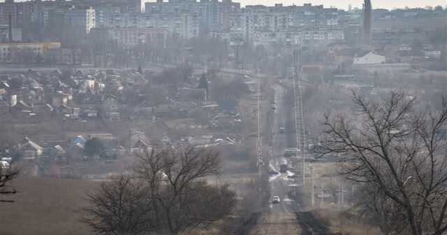 За Бахмут тривають жорсткі бої, ворог намагається просунутися до центру міста, – Маляр