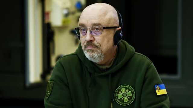 Резников провел переговоры с главой Минобороны Словакии