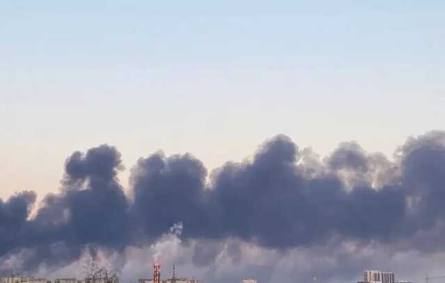 У Покровському районі через обстріл окупантів стався збій у електропостачанні