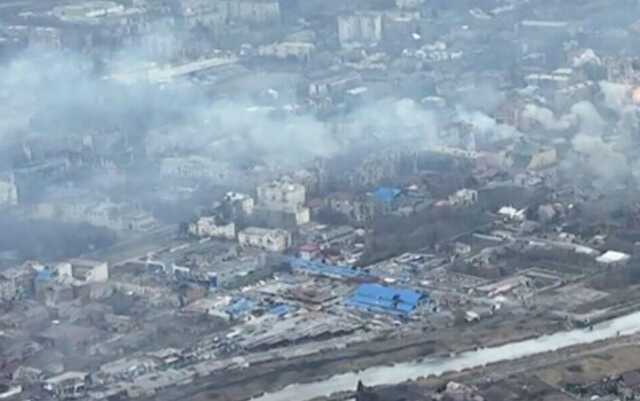 Ворог намагається задіяти у Бахмуті елітних десантників – Міноборони