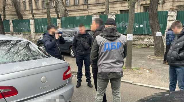На Дніпропетровщині на хабарі затримали посадовця «Укртрансбезпеки»