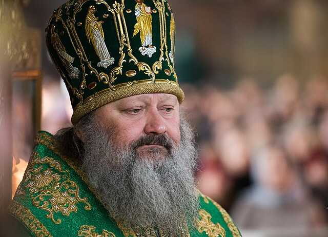 Мерседеси і маєтки. Журналісти показали, чим володіє митрополит УПЦ МП Павло