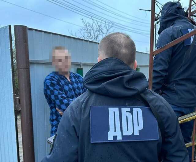 На Одещині викрили посадовця, який відбирав кошти у підлеглих військових