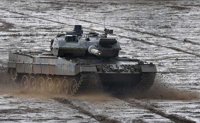      Leopard 2 , -  