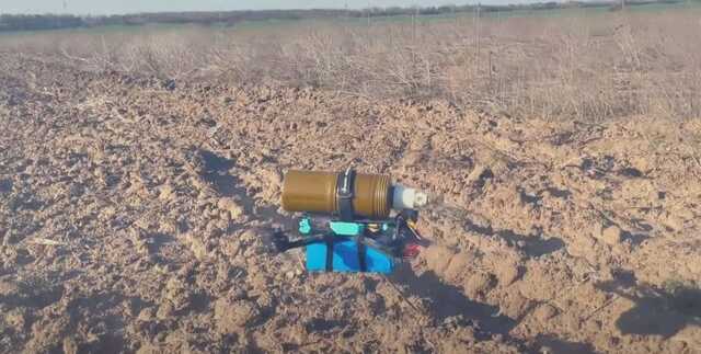 ЗСУ отримали потужні дрони "Скальпель" за $1000: підривають навіть танки