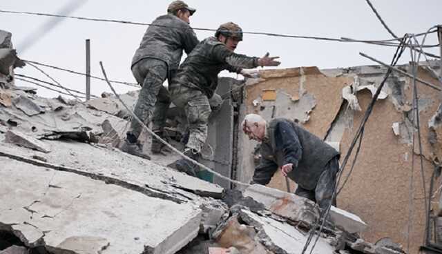 У Слов’янську з-під завалів дістали ще одну дитину, - ЗМІ