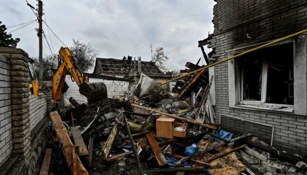 Ворог обстріляв 16 населених пунктів у Запорізькій області, постраждав чоловік