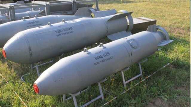 Ворог повідомив, яку потужну зброю застосував учора у Бахмуті