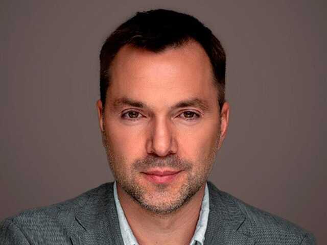 Арестович дав прогноз щодо оборони Бахмута