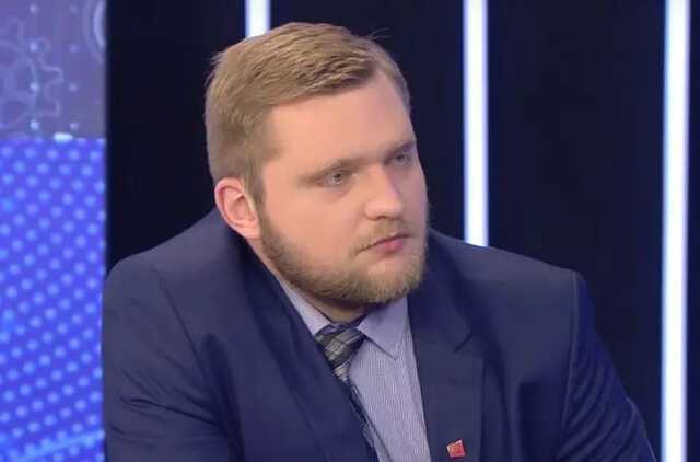 "Тор знайшов молот": Лукашенко подарував кувалду пропагандисту Азаренку