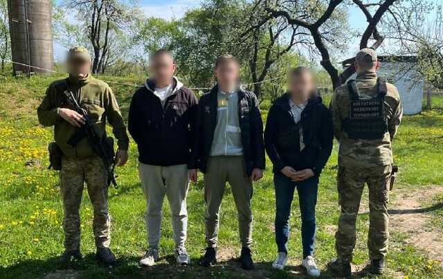 У Закарпатській області затримали 11 ухилянтів