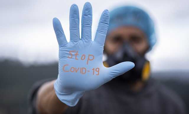 Кабмін знову продовжив карантин в Україні через пандемію COVID-19