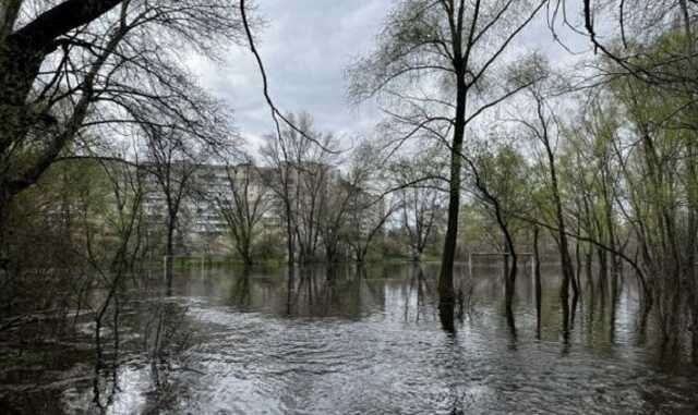 У Києві знову піднімається рівень води