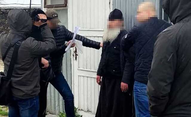 У Почаєві послушнику УПЦ повідомили підозру у виправданні окупантів