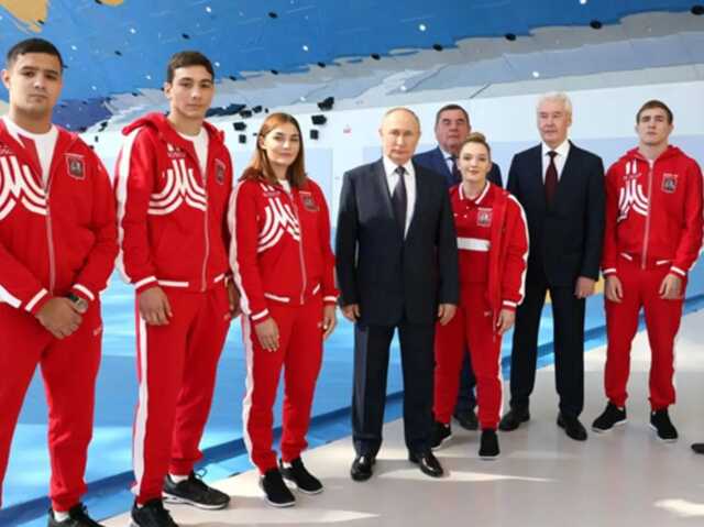 "Это дискриминация!" В России потребовали "уважения", заявив, что "играть надо по правилам"