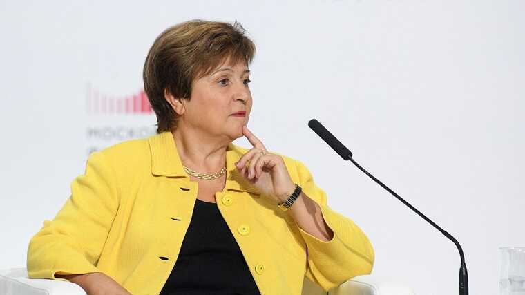 Глава МВФ помітила поступову відмову від долара, але не бачить йому альтернативи