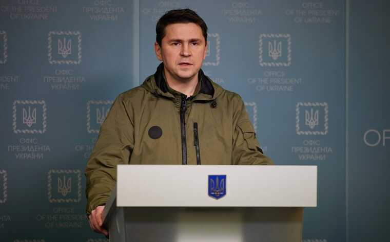 Фінальне фіаско. Подоляк про запуск трамваїв Путіним у Маріуполі