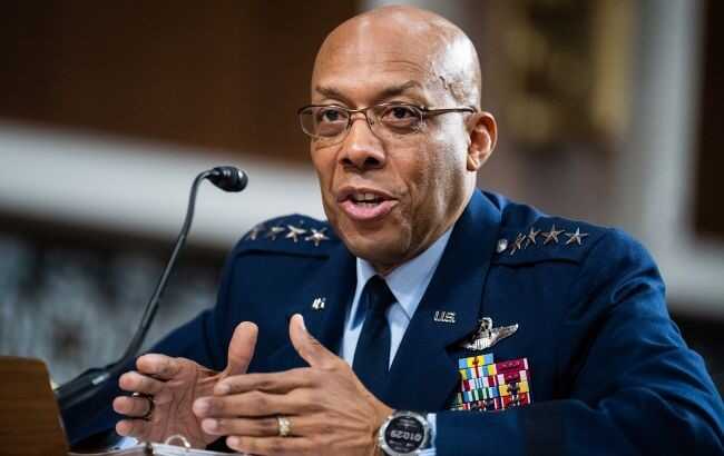 Politico ,        ̳