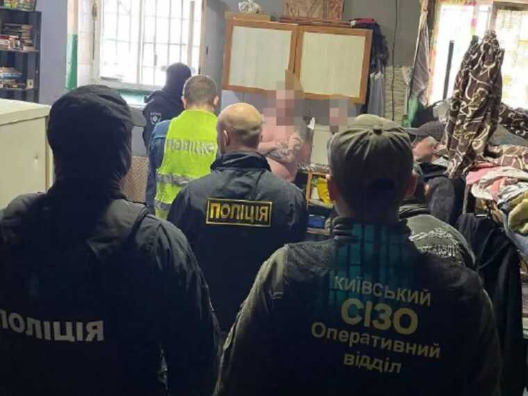 В’язні Київського СІЗО "продавали" українцям неіснуючі генератори: представлялись військовими ЗСУ