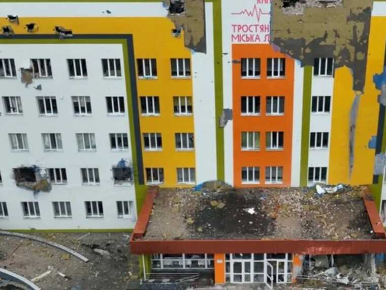 Суд ухвалив вирок двом військовим РФ, які обстріляли з танка лікарню на Сумщині