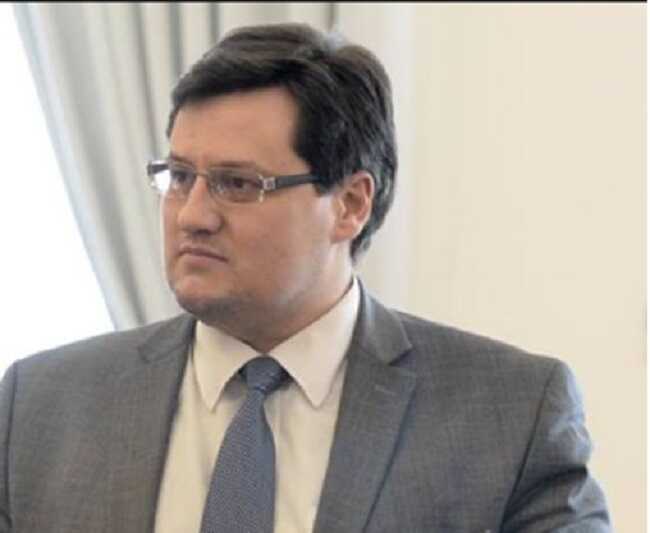 Чи поставить суддя Віктор Пророк своє рішення вище за рішення міжнародного арбітражу?