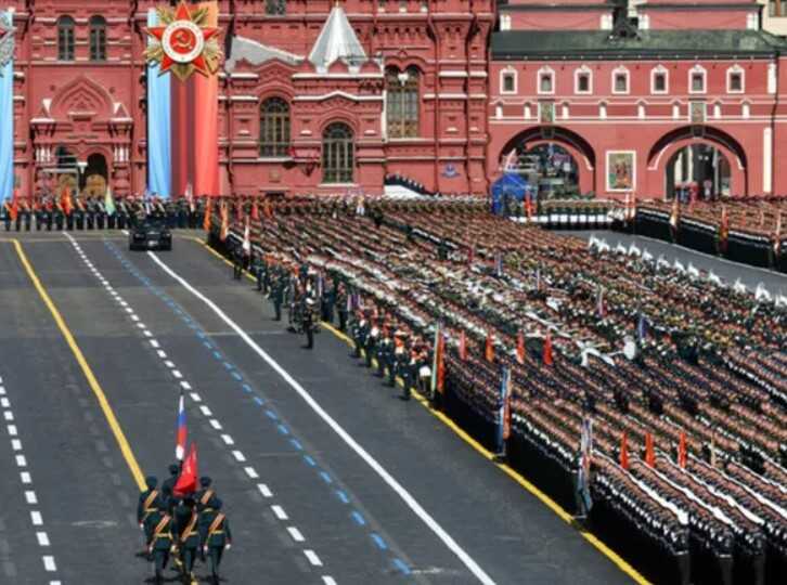 Лукашенко терміново залишив Москву в супроводі швидкої – ЗМІ