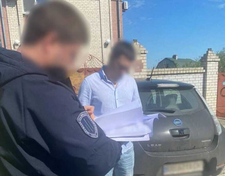 В Николаеве экспрокурор украл 100 тысяч долларов из материалов дела