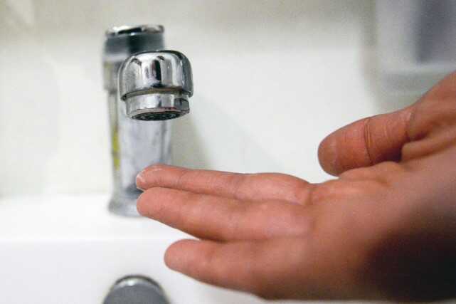 В Ужгороді завтра вимкнуть воду: жителям дали важливі поради