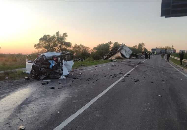 На Львівщині сталася аварія із загиблими: поліція перекрила трасу