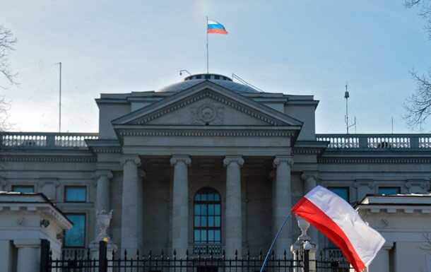 Польська прокуратура вилучила 1,2 млн. доларів з рахунків посольства РФ