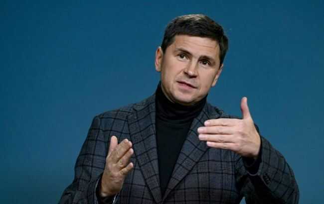 Подоляк про Бахмут: це прелюдія до контрнаступу