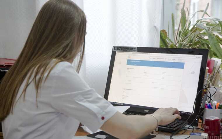 Фейковые записи к врачам в электронной медицинской системе HELSI. Кому это выгодно