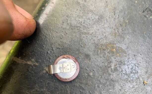 У Росії влаштували істерику через "маячки" на машинах окупантів: вони виявилися звичайними батарейками