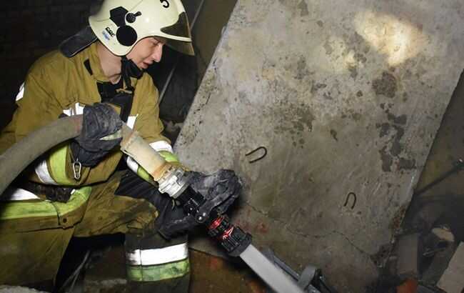 Нічний ракетний удар по Миколаєву: рятувальники показали фото наслідків