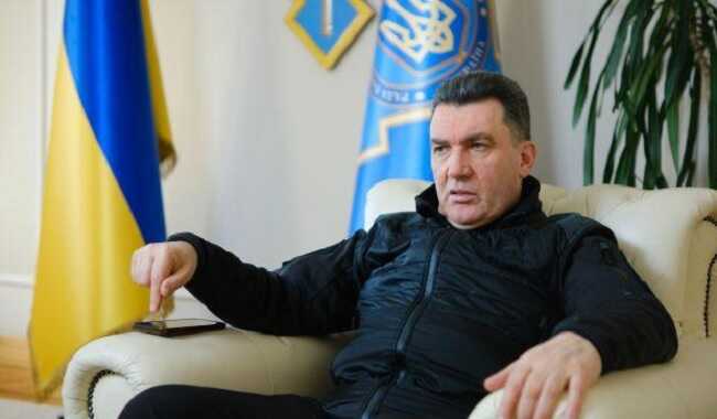 Данилов пригрозив відповідальністю за поширення роботи ППО